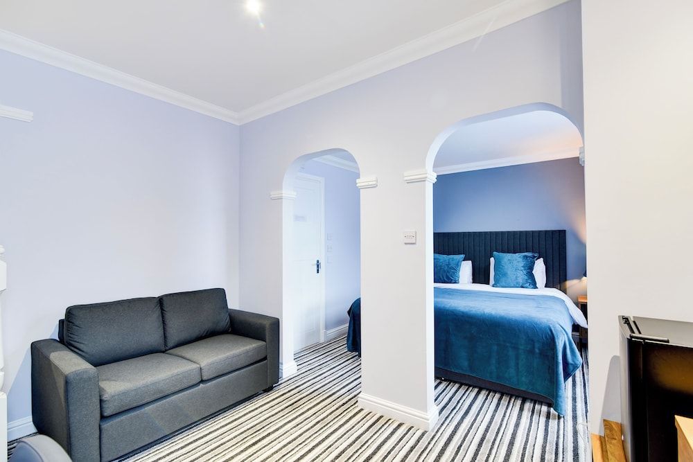 Aston Court Derby City Centre by Belvilla Deluxe Double Room, 1 King Bed with Sofa bed 2