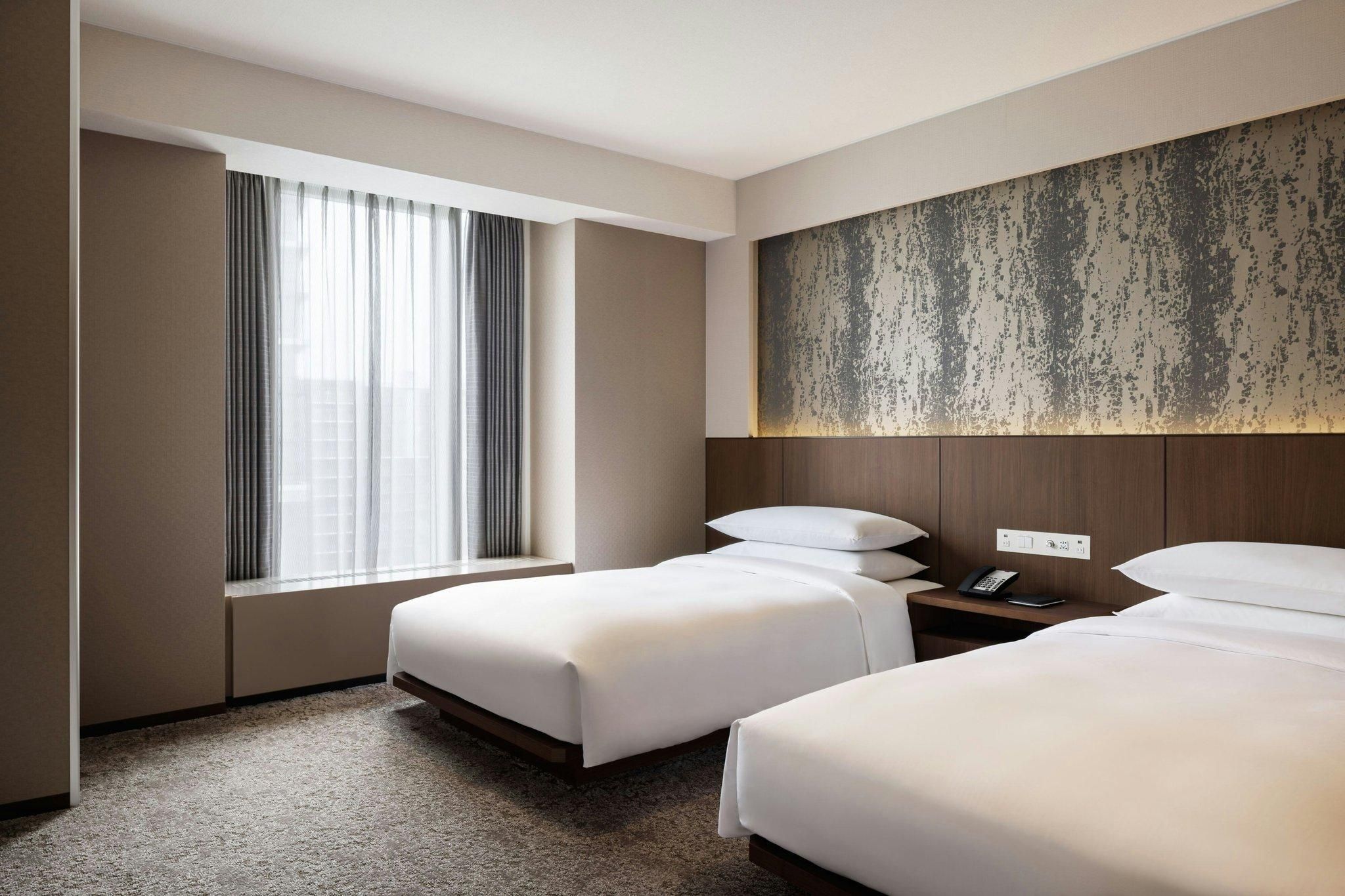 Universal Suite, Club lounge access, Suite,  Twin