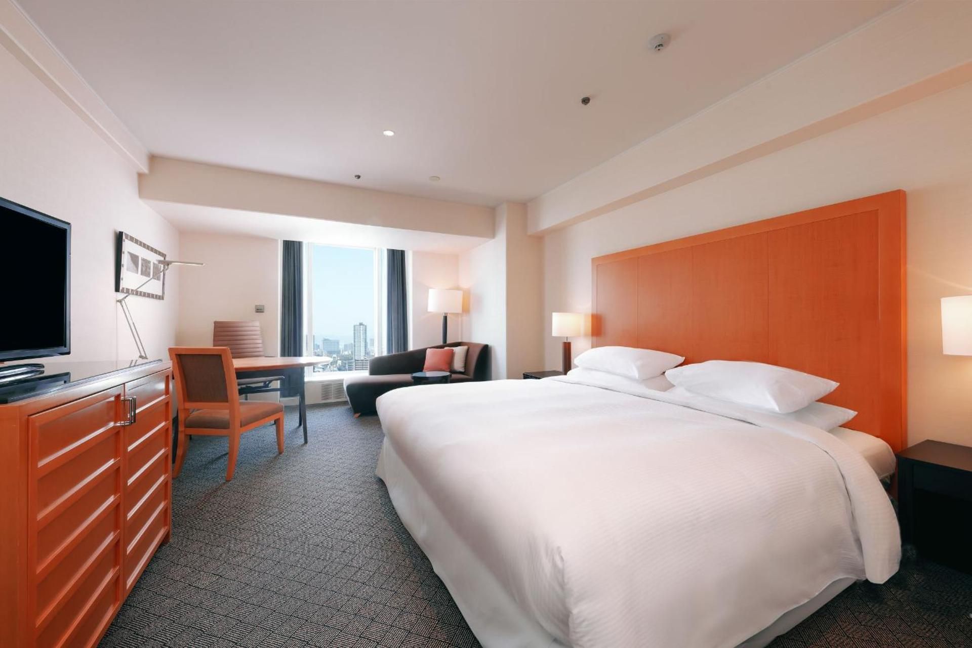 PremiumFlr. Deluxe Double, Guest room, 1 King, Mid floor
