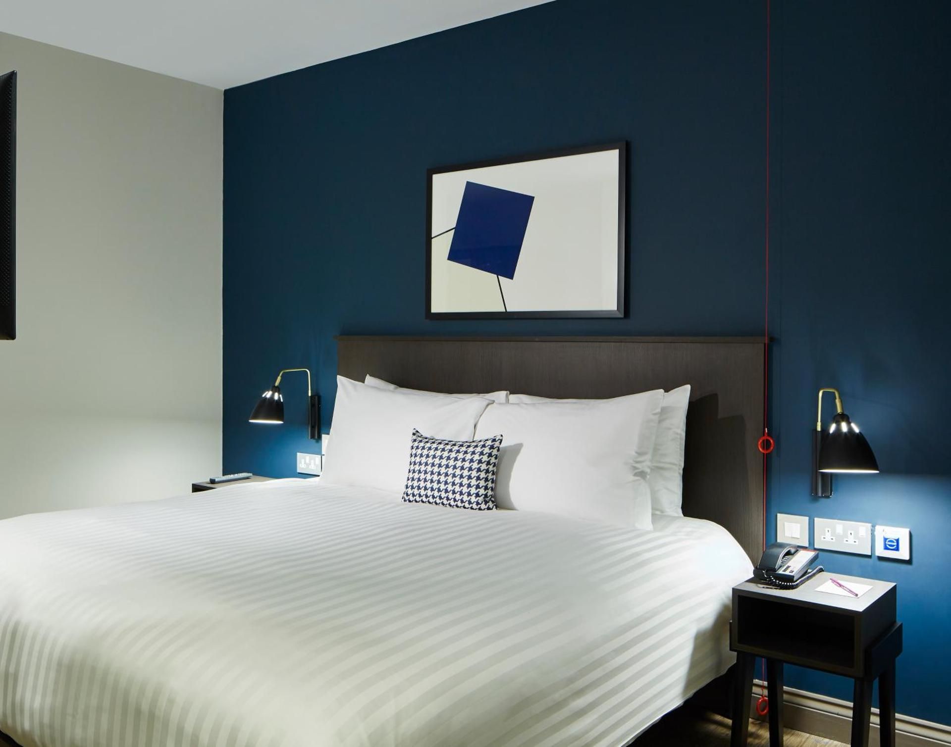 Accessible Studio Suite, Larger Studio, 1 Double
