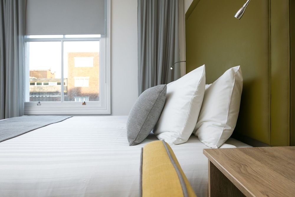 undefined Park Avenue J Hotel London Hyde Park