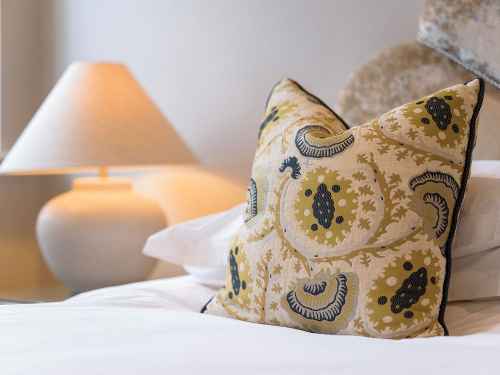 The Kings Arms Standard Room (Sofabed) 4