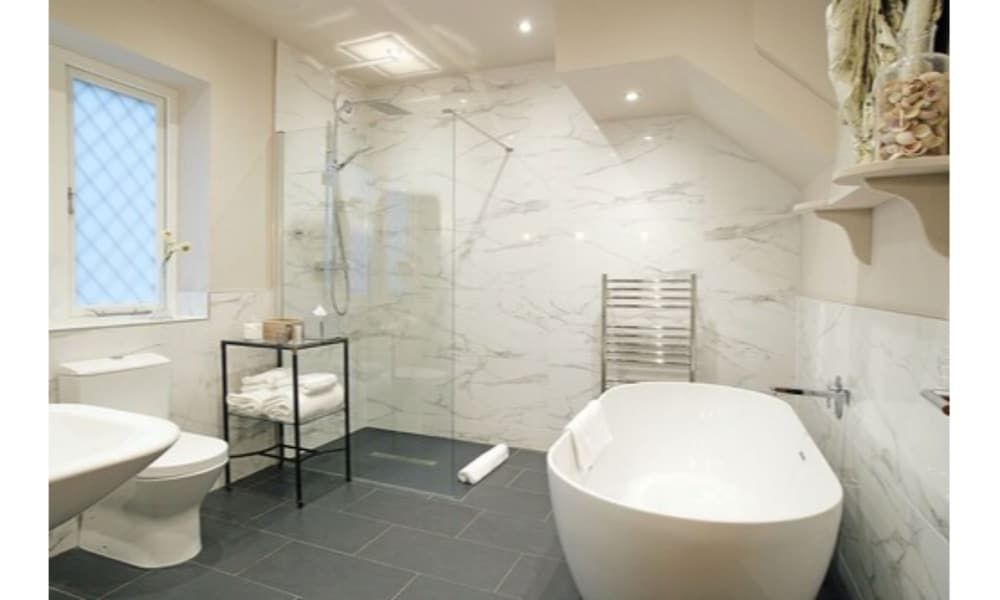 Wingrove House Premium Deluxe Room 9