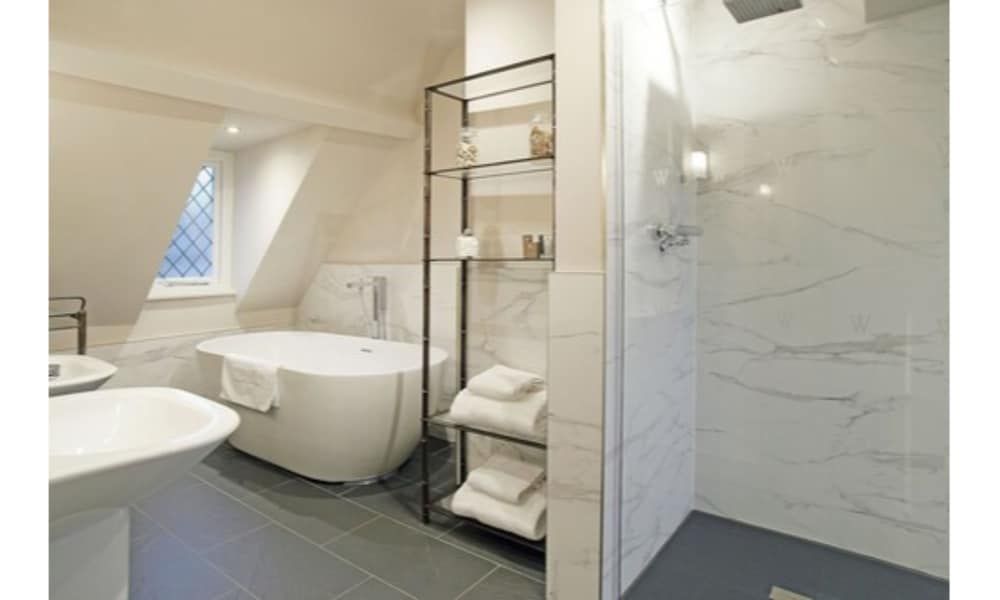 Wingrove House Premium Deluxe Room 8