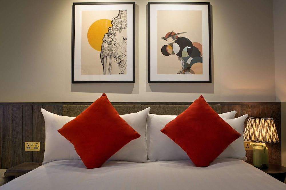 Room, 1 Queen Bed with Sofa bed