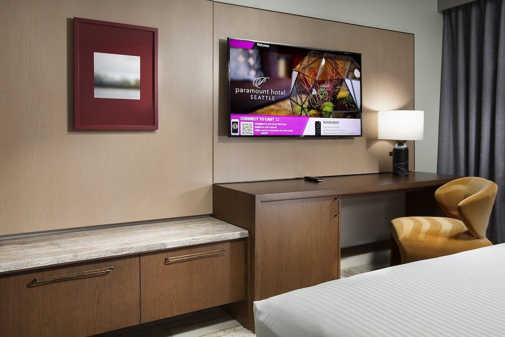 undefined The Paramount Hotel 8