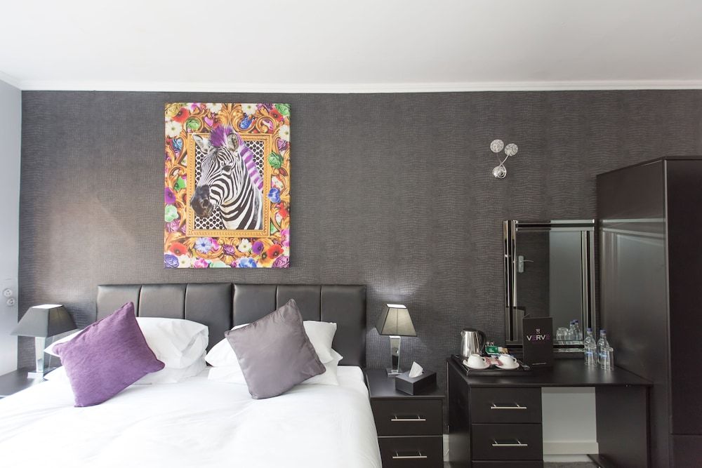 Verve Hotel Standard Double Room, Ensuite 8