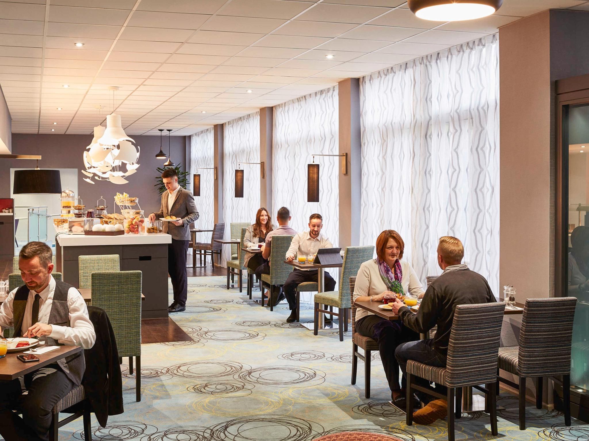 undefined Novotel Coventry M6 J3 Hotel 9