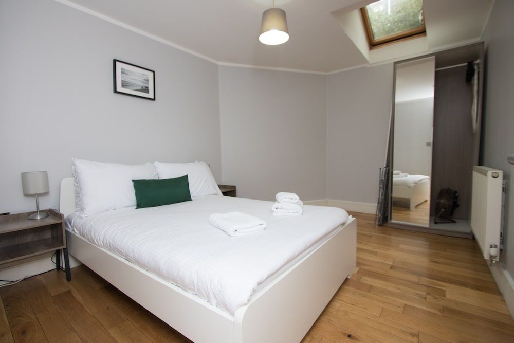 Westciti Caroco Aparthotel Studio, 1 Double Bed 7