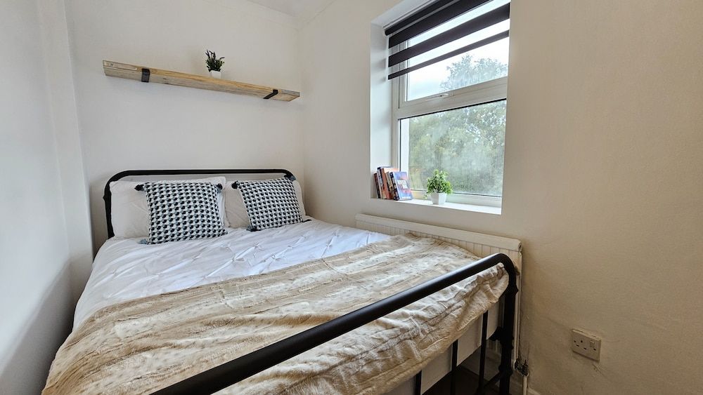 Bros Inn Hotel Standard Double Room 11