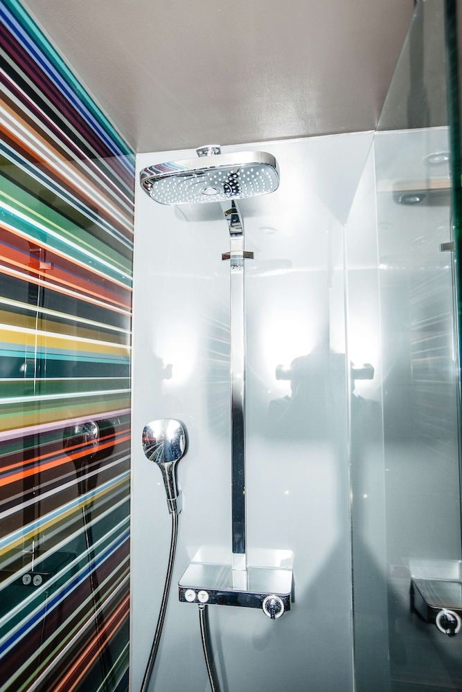 Village Hotel Portsmouth Club Room (FREE Gym & Pool Access) 8