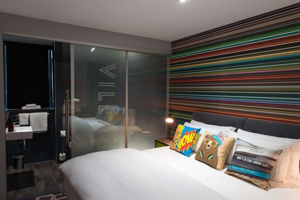 Village Hotel Portsmouth Club Room (FREE Gym & Pool Access) 2