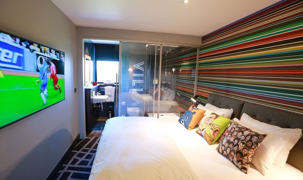 Village Hotel Portsmouth Club Room (FREE Gym & Pool Access) 3