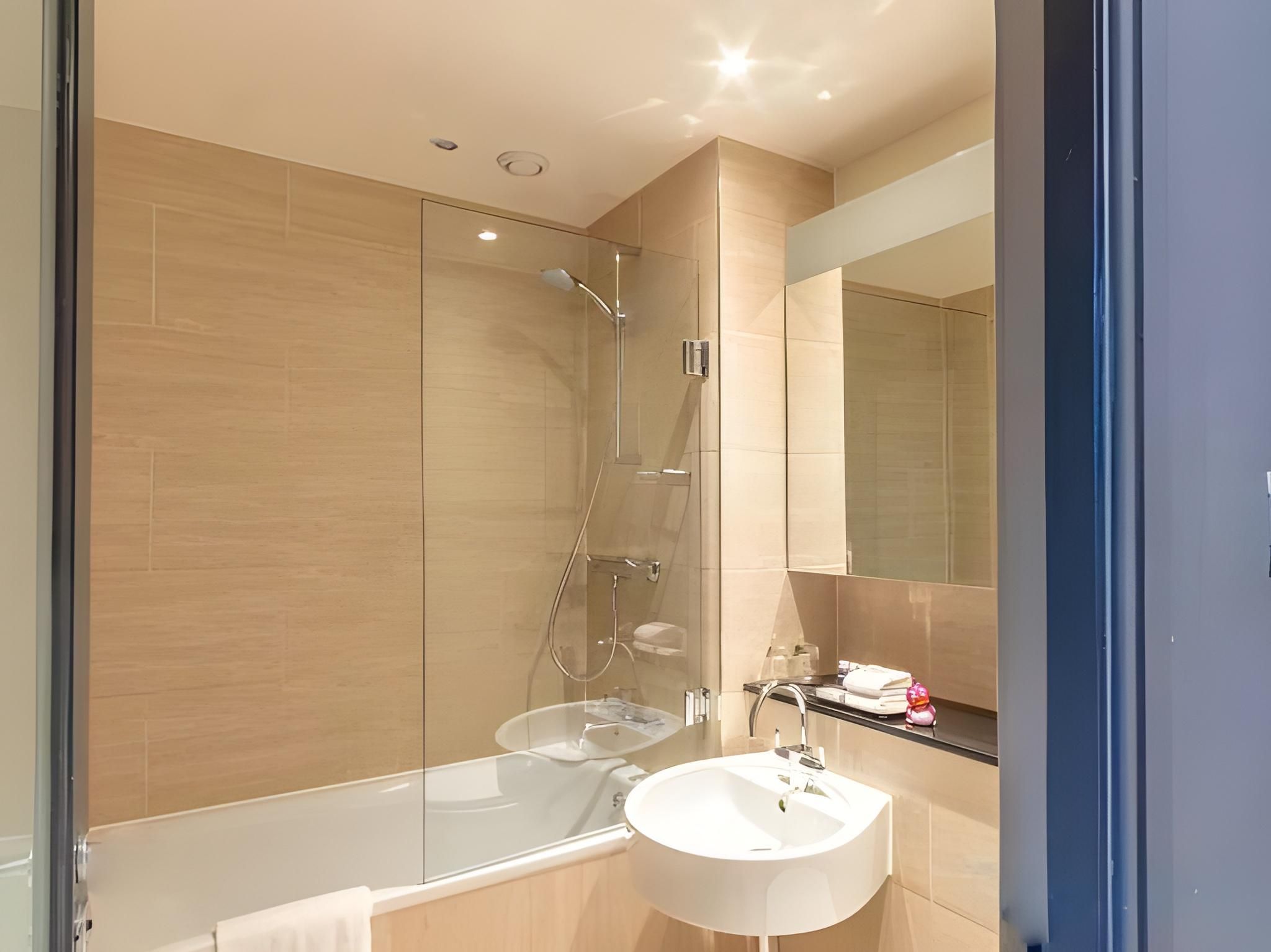 undefined Apex Grassmarket Hotel 10