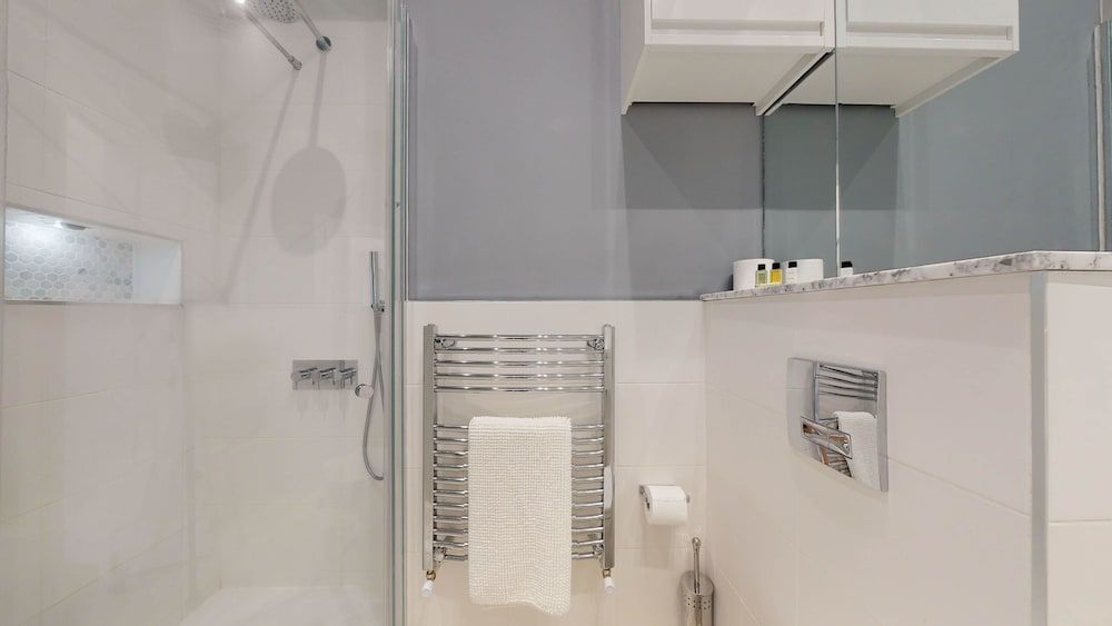 Central London Flat Westminster Apartment, Private Bathroom (Central London Flat) 11