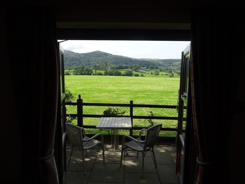 The Groes Inn Deluxe Double or Twin Room 7