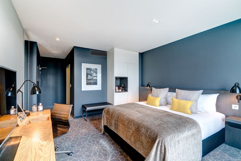 undefined Apex City of Bath Hotel 5