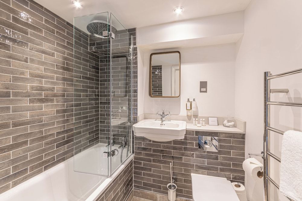 Harbour Hotel Chichester Junior Suite 4