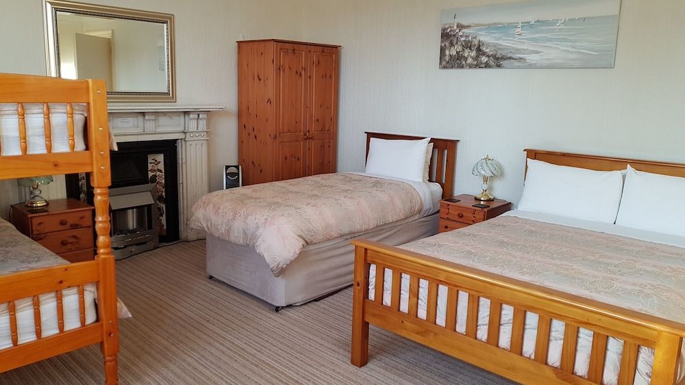 The Wycliffe Guest House Suite, Ensuite (2 Adults & 3 Children) 2