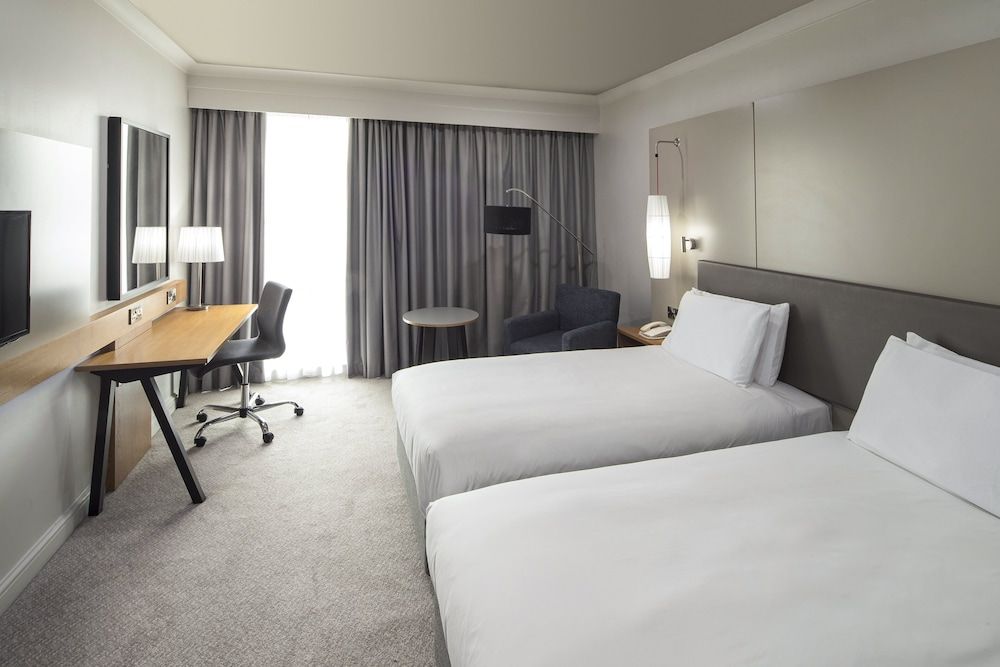 Premium Room, 1 King Bed, Club Lounge Access (Super King, Stratford View, Bath)