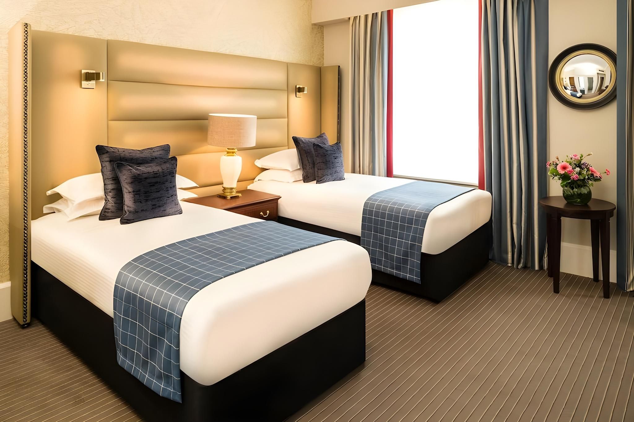 Deluxe Room with Two Single Beds
