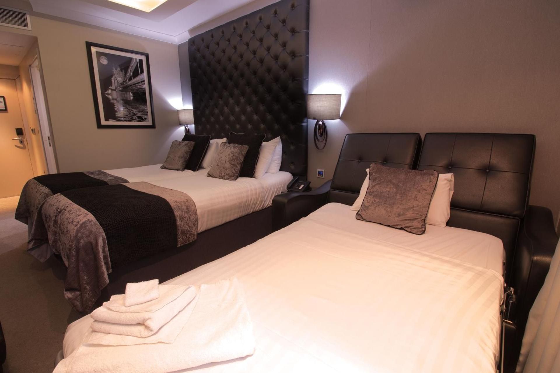 undefined The Continental Hotel Heathrow 3