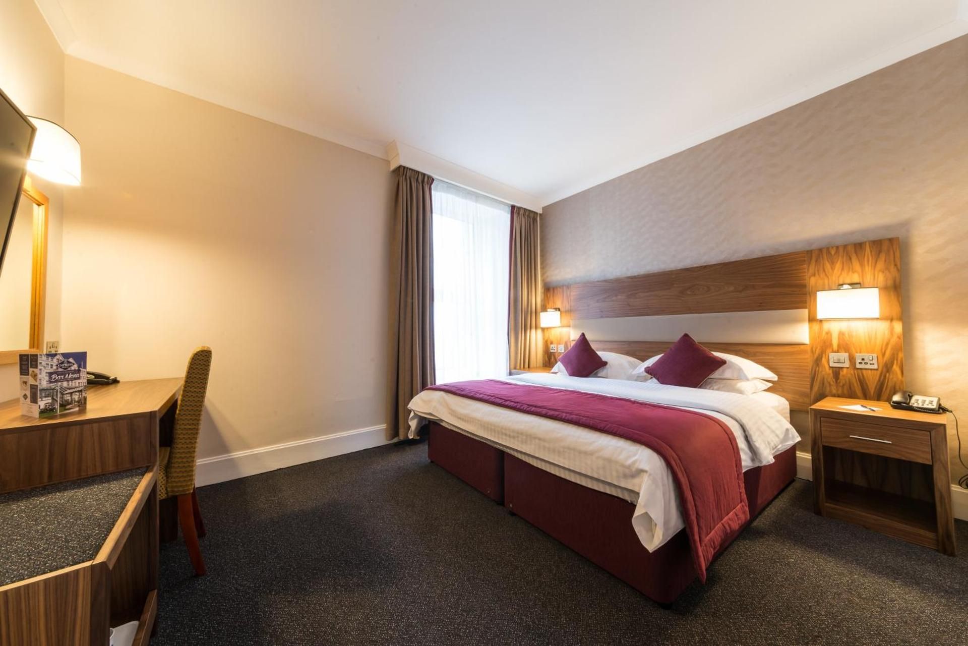 Deluxe Suite with Sea View