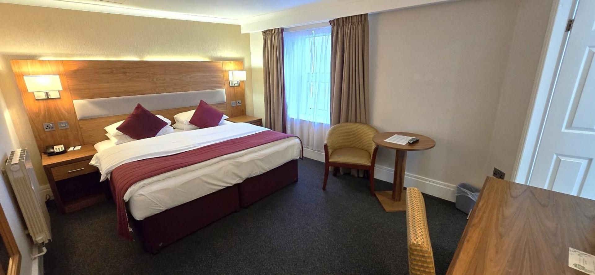 Double or Twin Room with Sea View with Shower