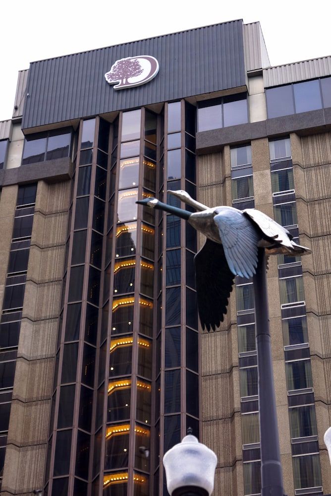 undefined DoubleTree by Hilton Omaha Downtown 7