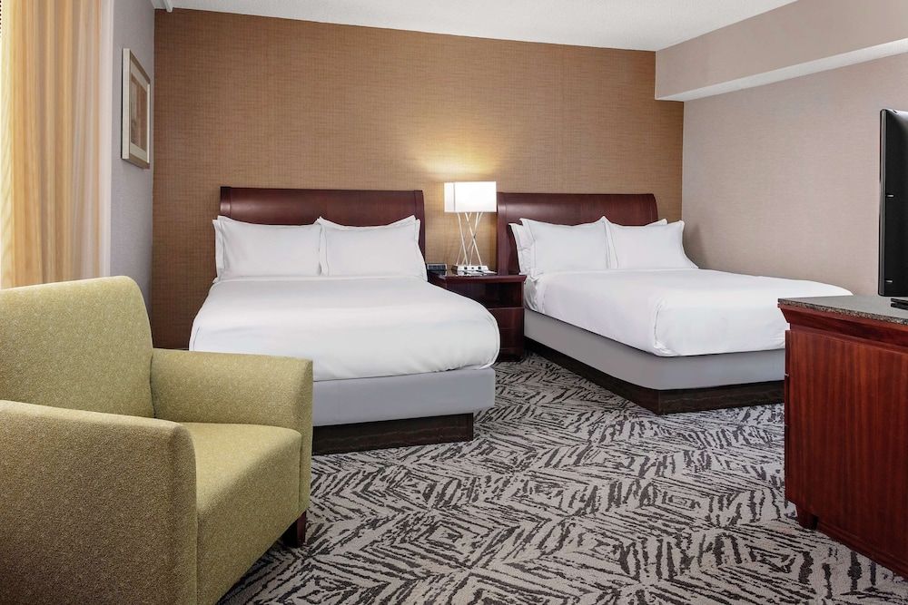undefined DoubleTree by Hilton Omaha Downtown 3