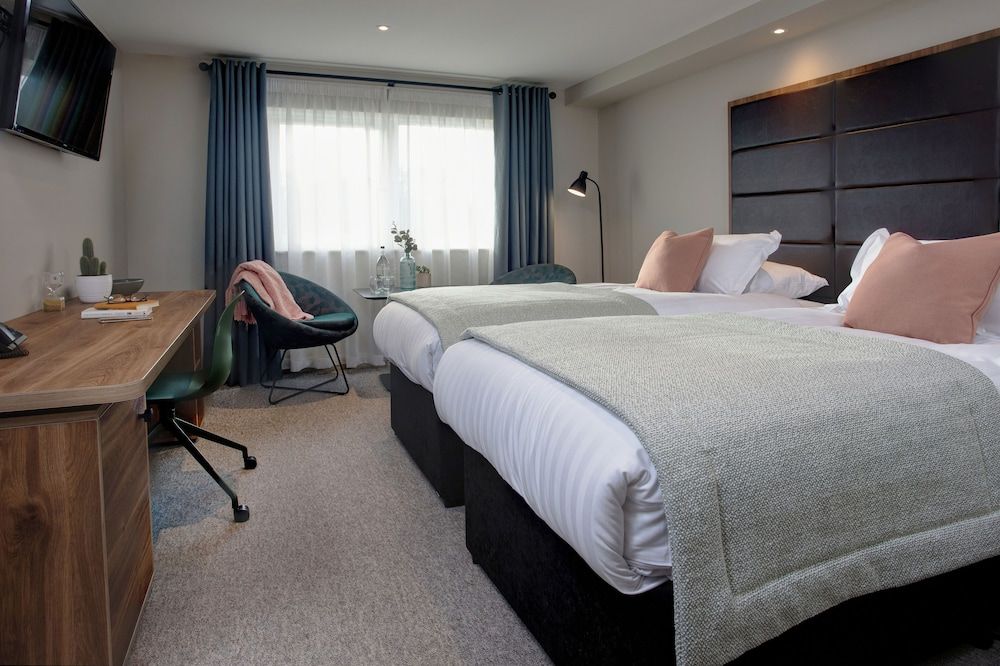 Mytton Fold Hotel Classic Room, 2 Twin Beds, Accessible, Non Smoking 4