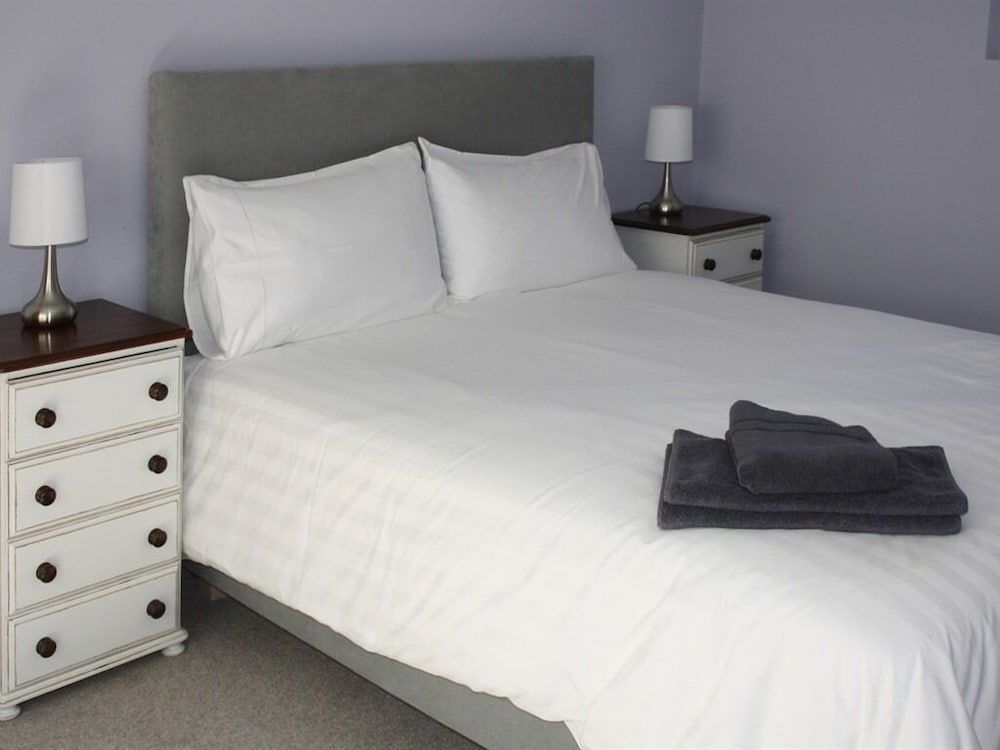The Falstaff Ramsgate Apartment, Private Bathroom (Room 10 - 2 bedroom)