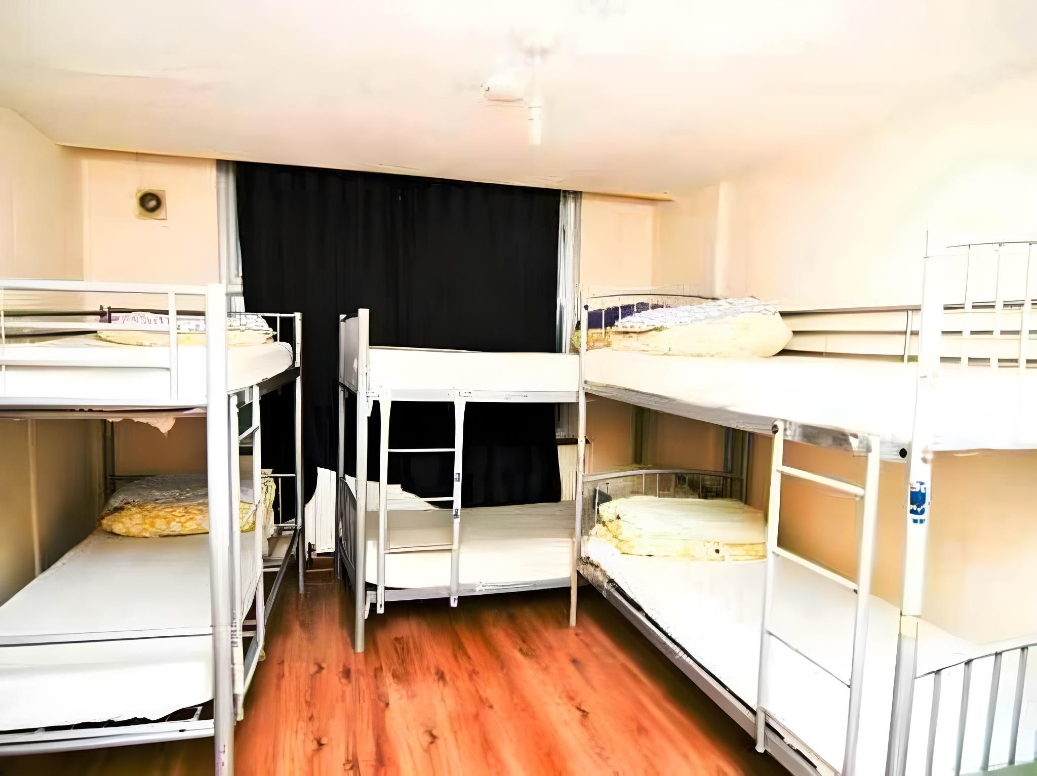 Basic Shared Dormitory, Shared Bathroom (8 Bed Female Dorm)