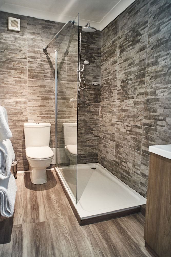 The Chequers Hotel Normal Double Room 5