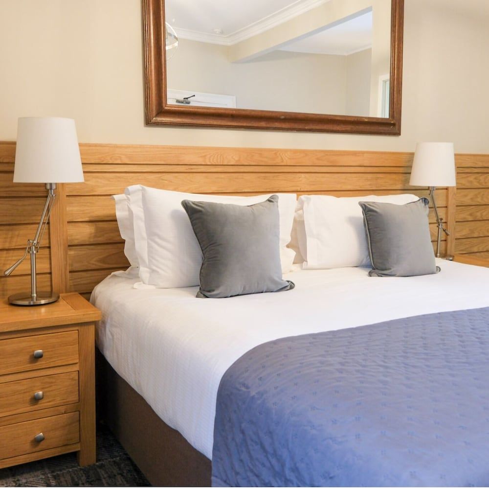 undefined The Glen Mhor Hotel and Uile-bheist Brewery & Distillery 4