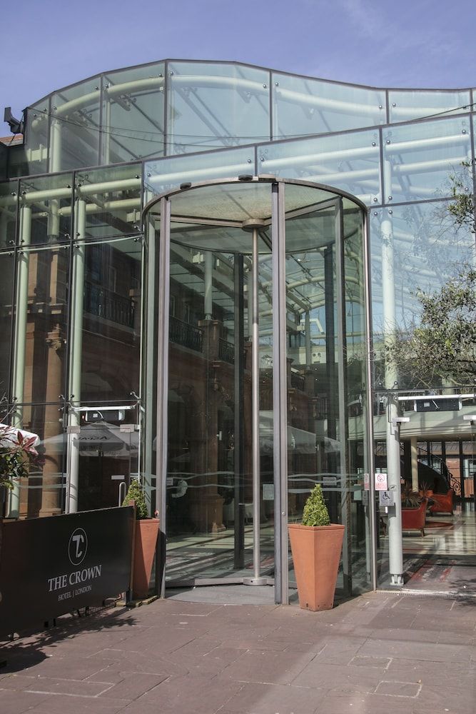 undefined The Crown London Hotel, Cricklewood (Northwest London), WorldHotels Distinctive 4
