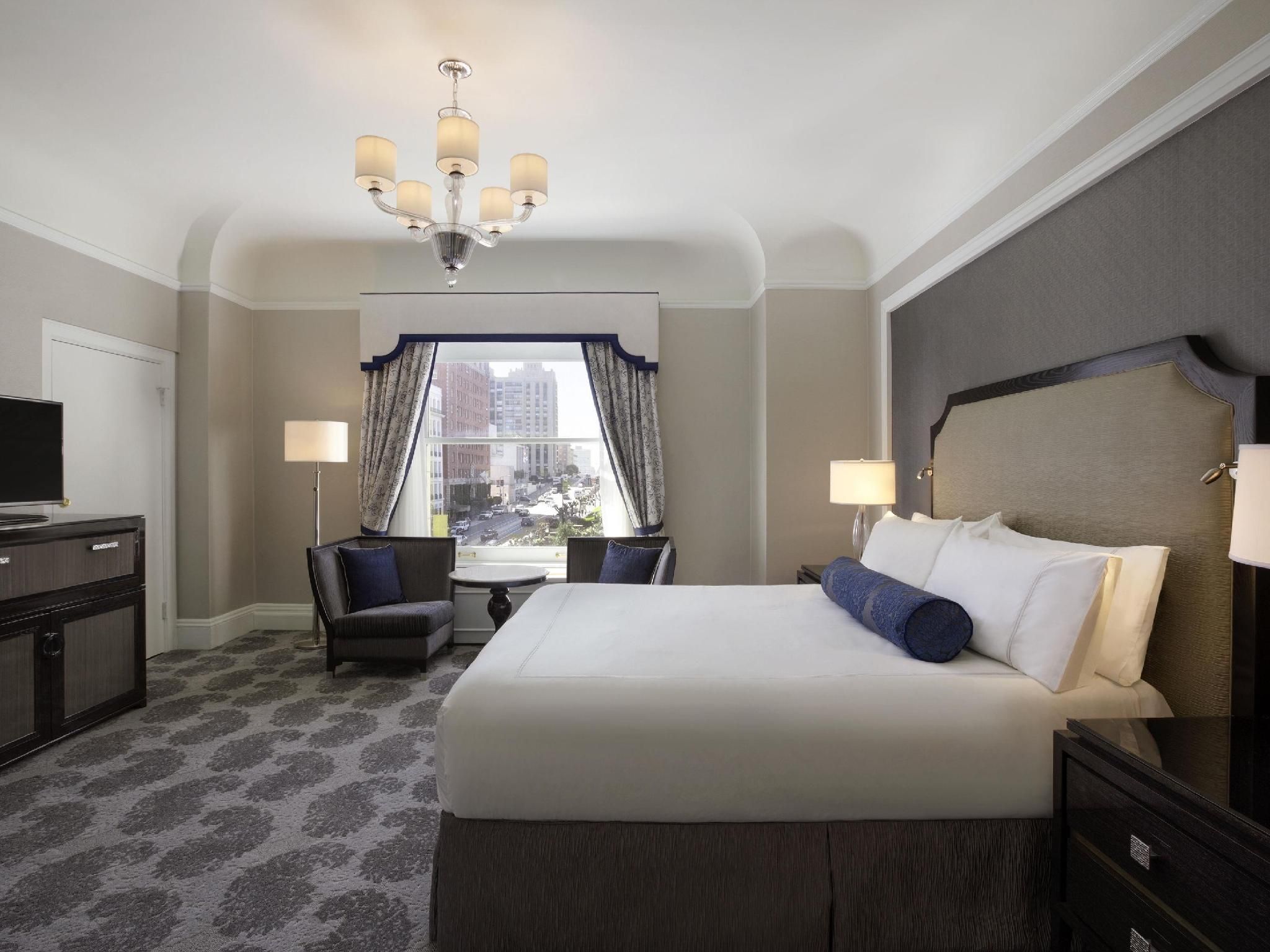 FAIRMONT 1 King, Guestrooms located on Floors 1  to 6 - 419 sf, 38 sm