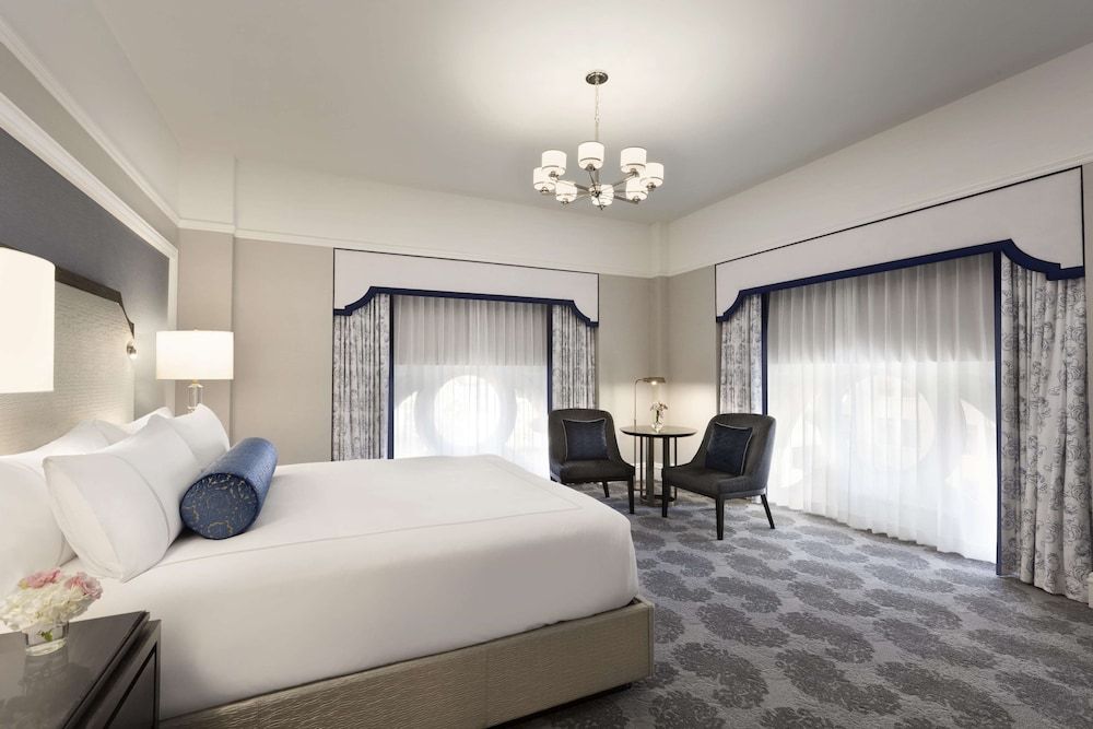 Fairmont, Room, 1 King Bed with Sofa bed