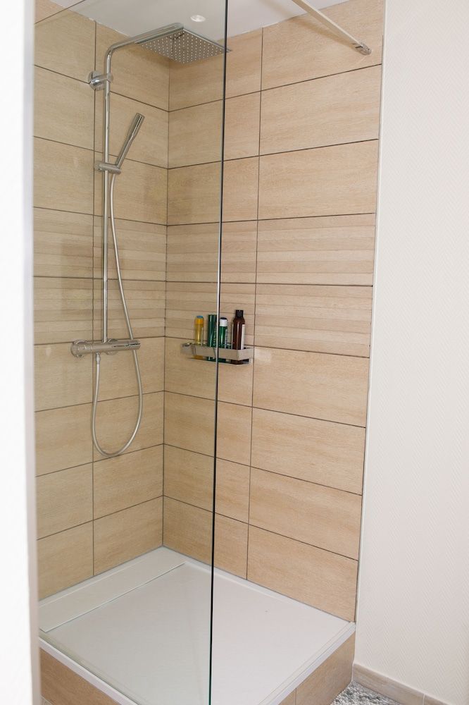 Chambres d'hôtes Au Coeur De Nancy proche gare de Nancy Superior Double Room, 1 Double Bed, Private Bathroom (Spacieuse) 10