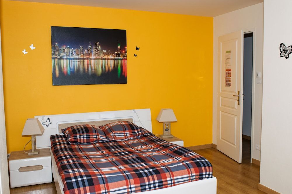 Chambres d'hôtes Au Coeur De Nancy proche gare de Nancy Superior Double Room, 1 Double Bed, Private Bathroom (Spacieuse) 3