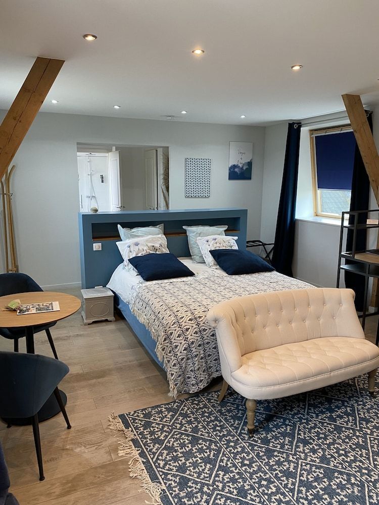Double Room, Ensuite (Bleuet)