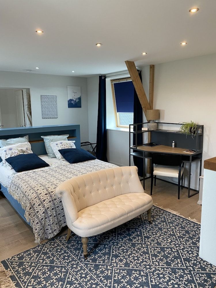 Double Room, Ensuite (Bleuet)