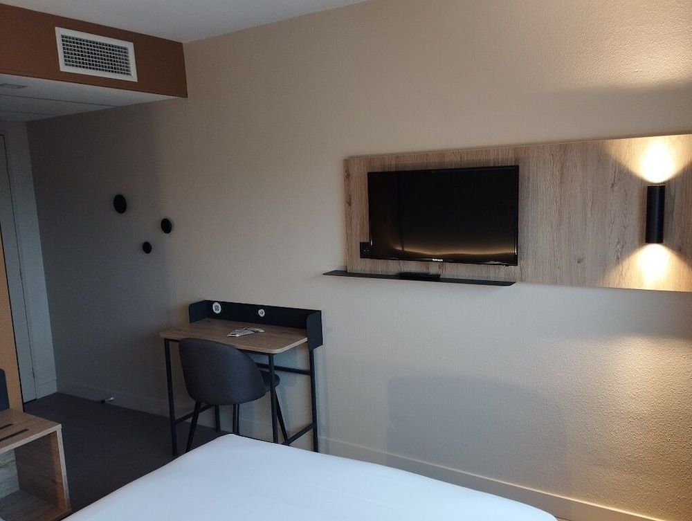 B&B HOTEL La Rochelle Centre les Minimes Triple Room, Non Smoking 6