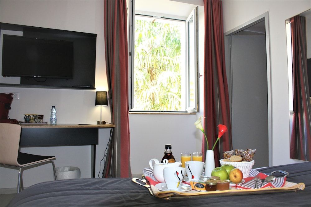 Junior Suite, 1 Queen Bed with Sofa bed