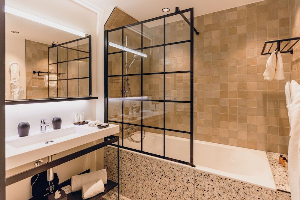 Hostellerie Cèdre & Spa • Beaune Prestige Mezzanine 4