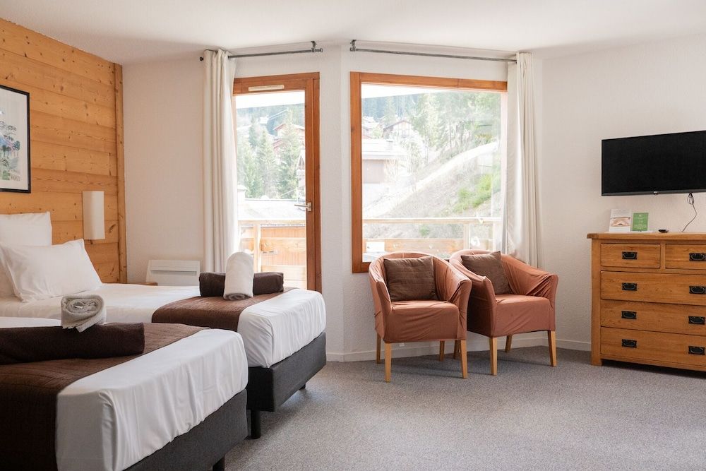 Twin Room, Balcony