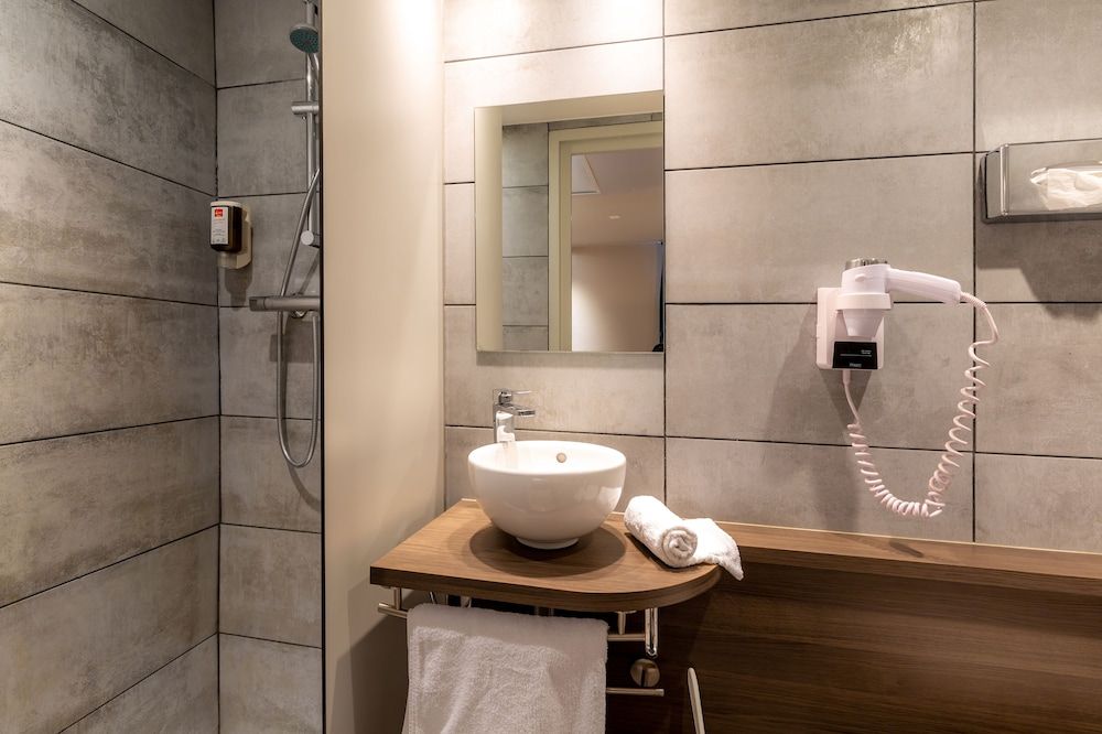 Terminus Saint Charles Economy Double Room 5