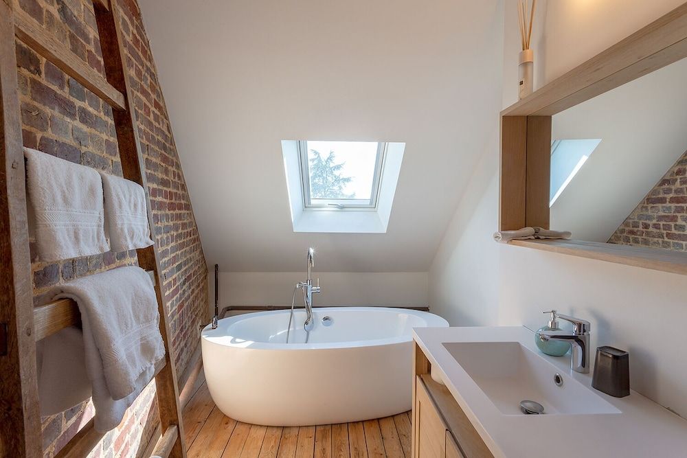 La Salamandre Superior Suite, Private Bathroom 10