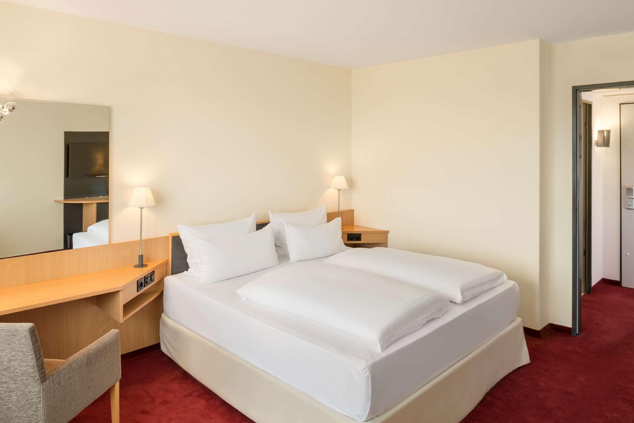 undefined NH Dresden Neustadt 9