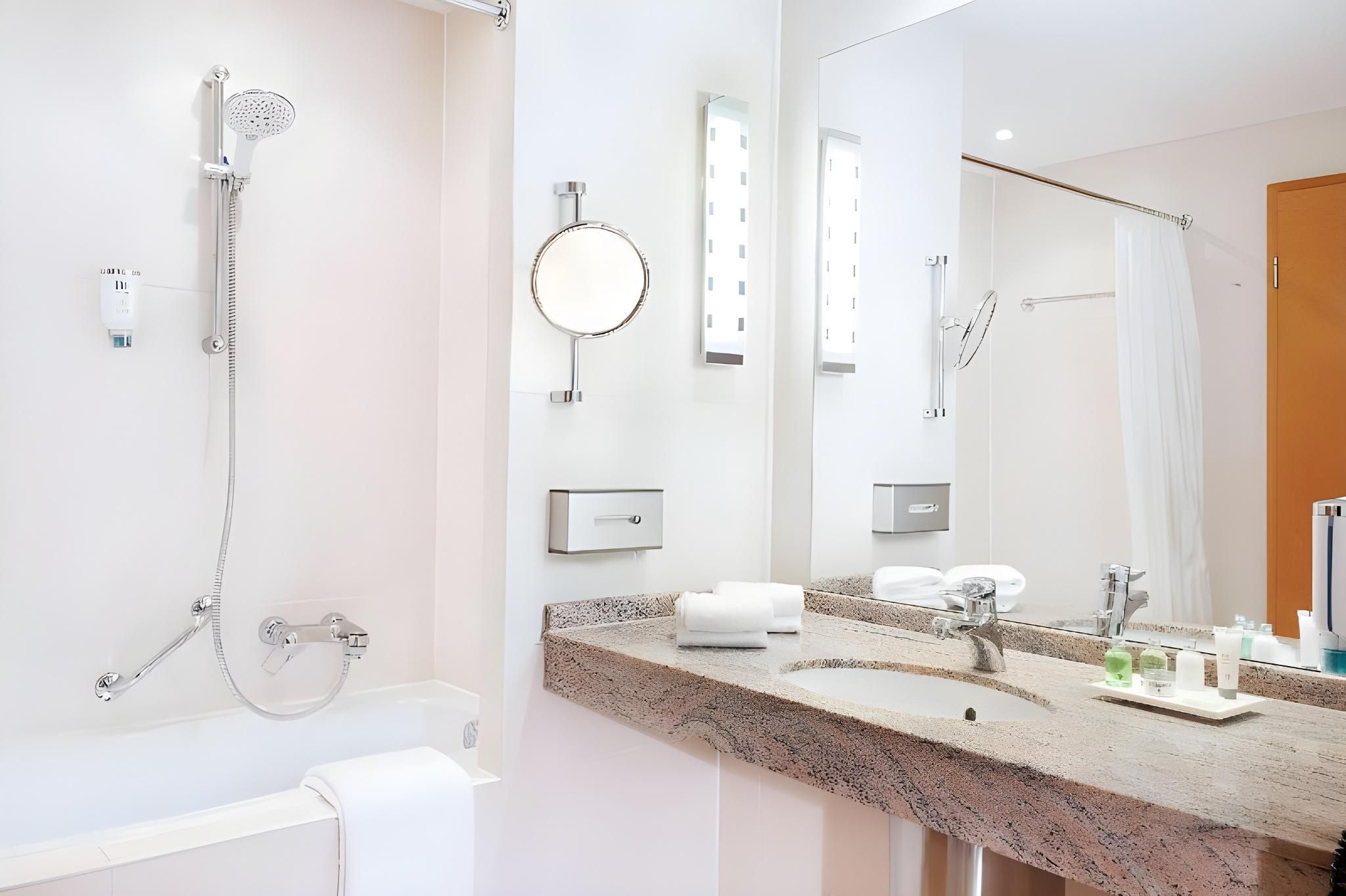 undefined NH Dresden Neustadt 7